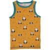 Camiseta de tirantes, de niño, hecha en algodón orgánico con estampado de topos y fondo en color mostaza.